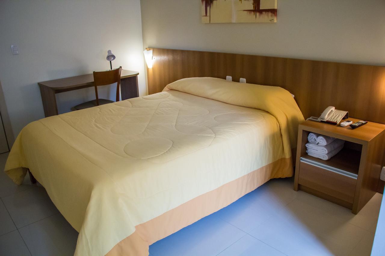 Hotel Fiorio フローレス・ダ・クーニャ エクステリア 写真